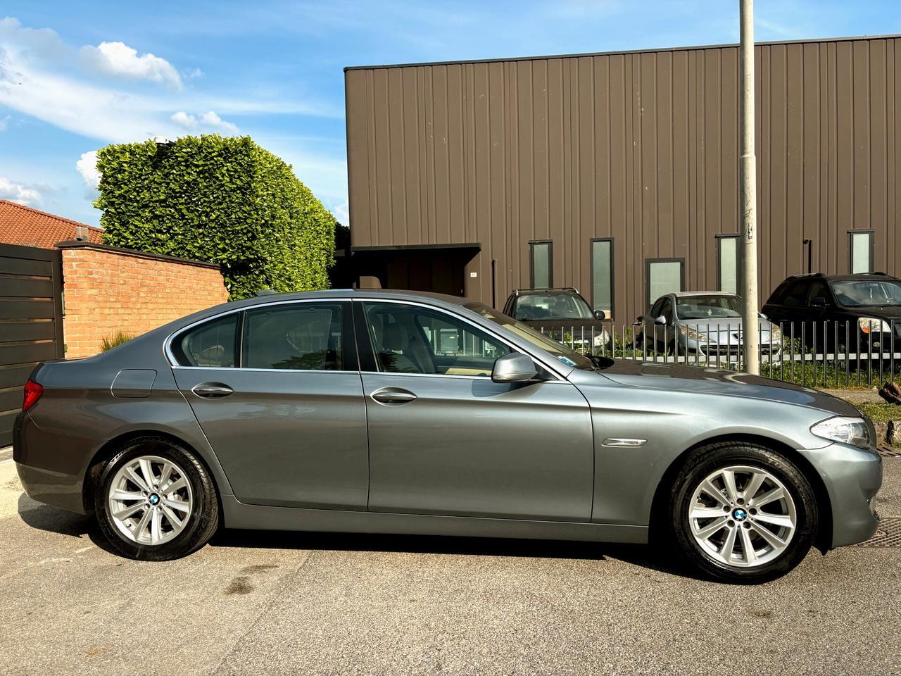 BMW 523 aut.(benzina)-BERLINA- 91500km -FULL-2010