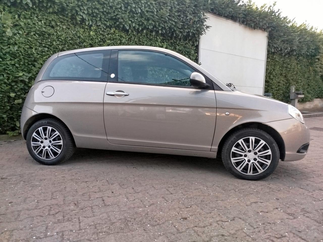 Lancia Ypsilon 1.4 Oro Ecochic GPL