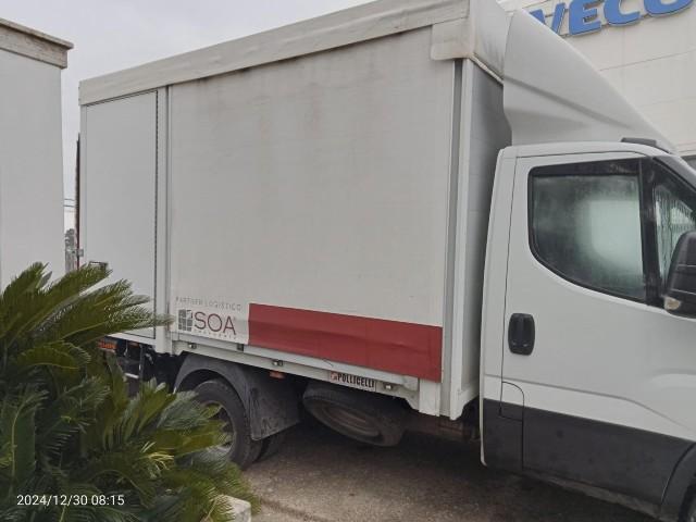 IVECO DAILY 70C18HA8 BOX + SPONDA