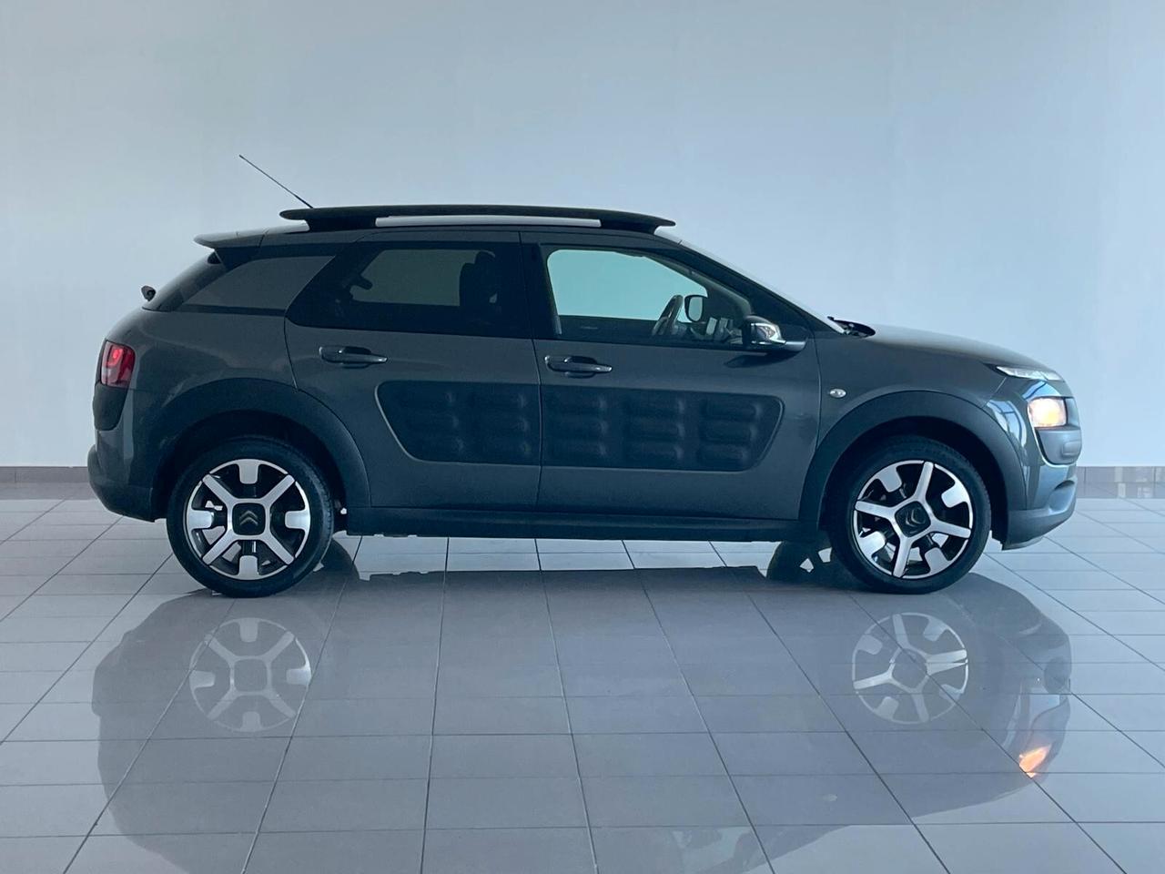 Citroen C4 Cactus BlueHDi 100 Shine