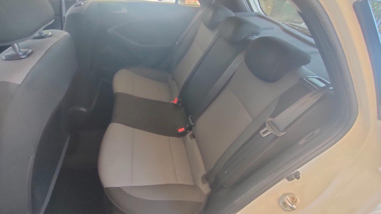 Hyundai i20 5 Porte 1.1 crdi Comfort 75cv