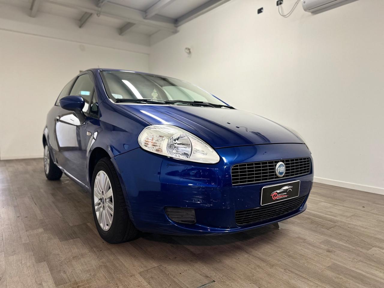 Fiat Grande Punto 1.4 3 porte Dynamic NEOPATENTATI