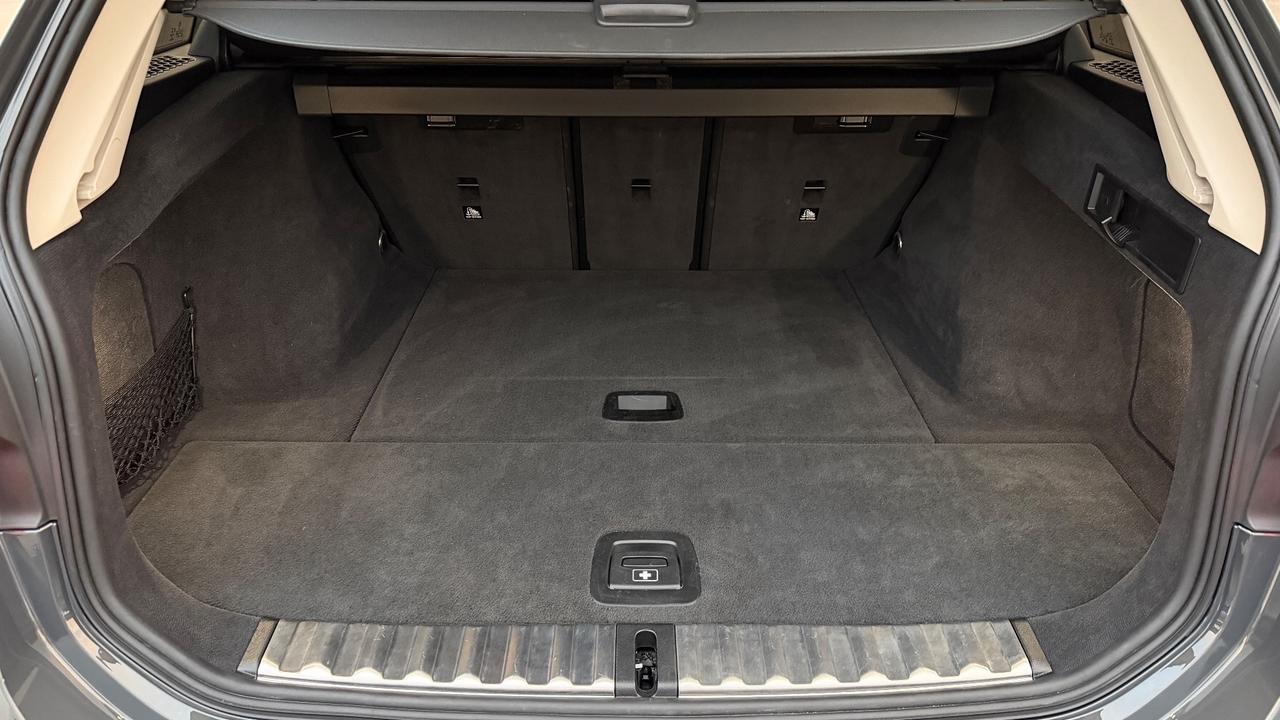 BMW 316D TOURING 2.0 ADVANTAGE AT8 122 CV - FULL LED, PELLE, NEOPATENTATI