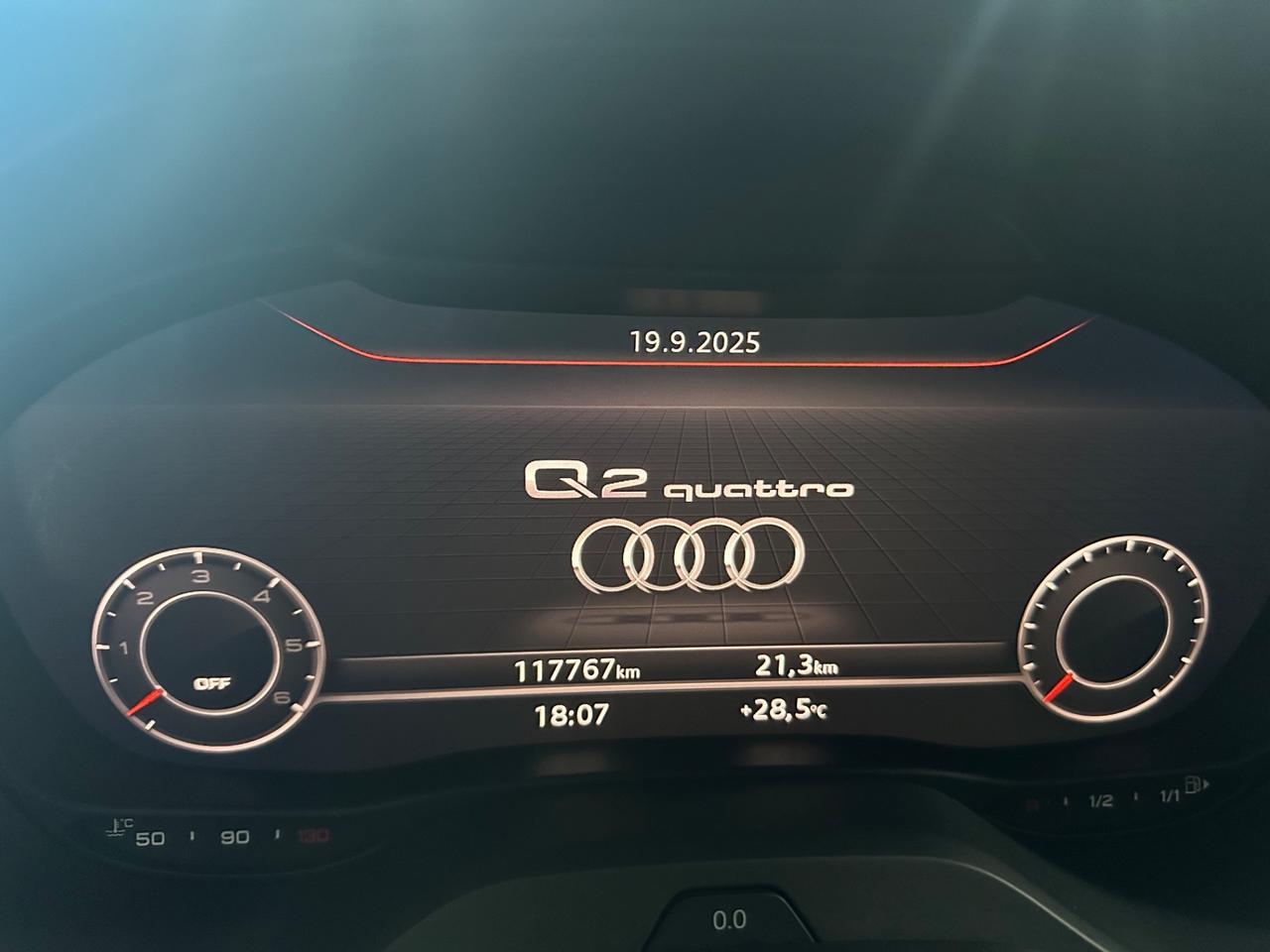Audi Q2 35 TDI S tronic Identity Black