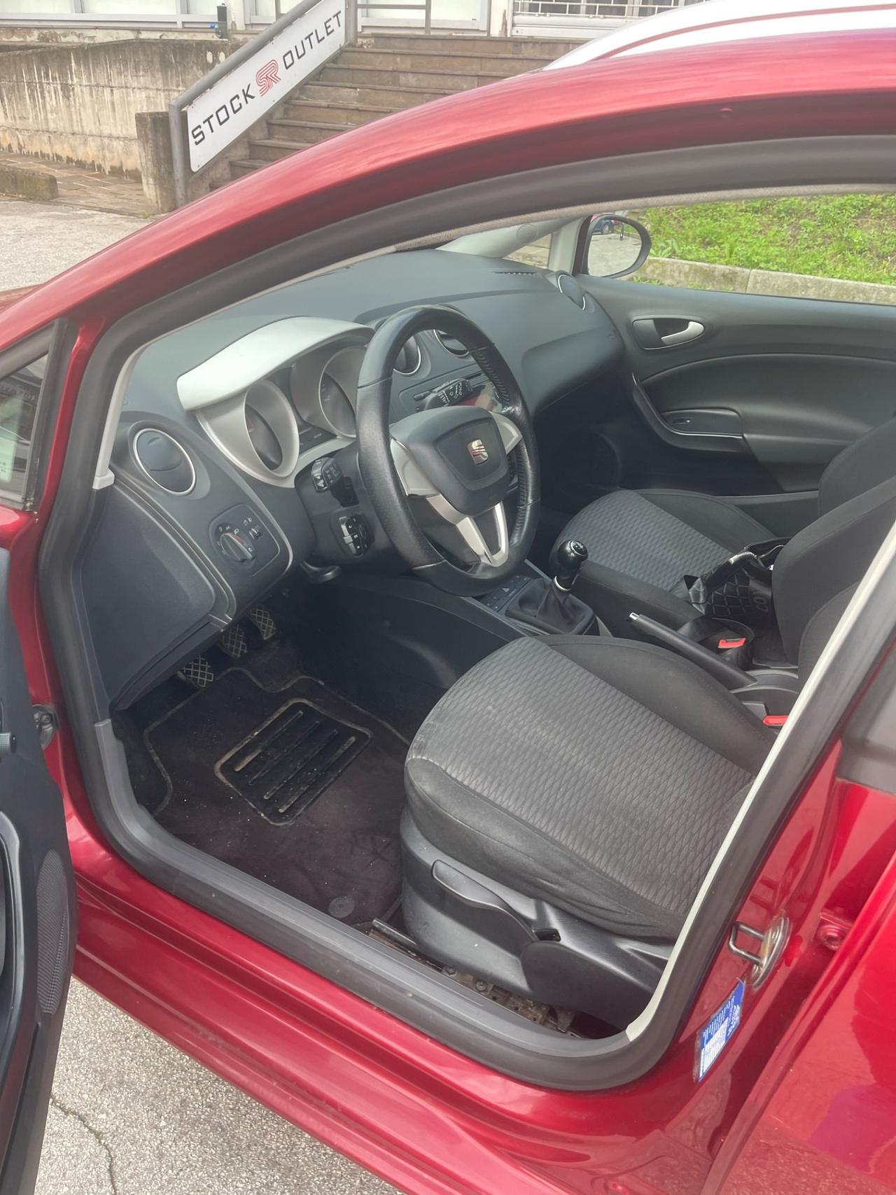 Seat Ibiza ST 1.6 TDI CR DPF Style SI NEOPATENTATI