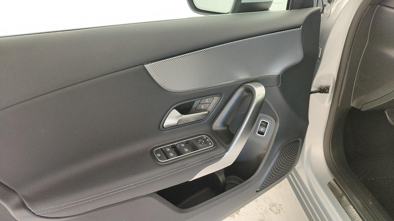 Mercedes-Benz A 200 Sport auto