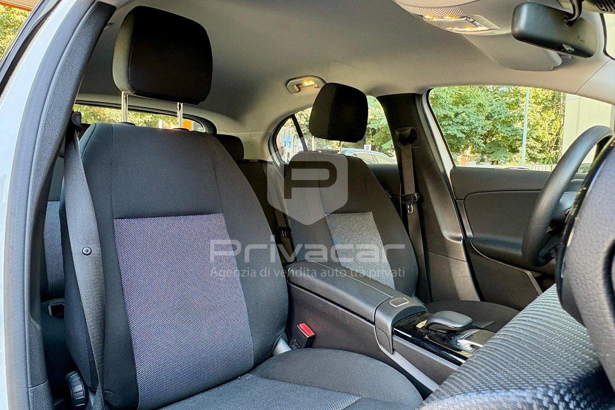 MERCEDES A 180 Automatic Business