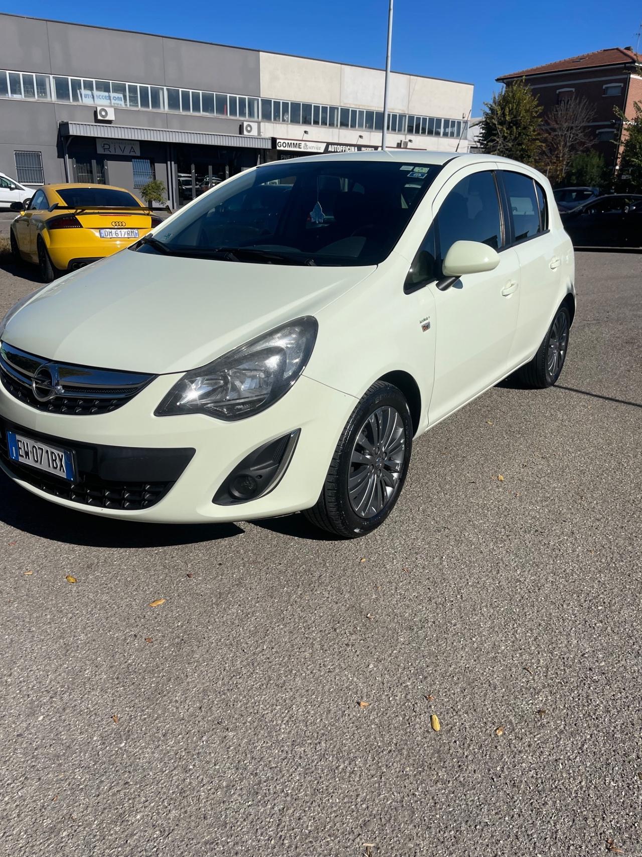 Opel Corsa 1.2 85CV 5 porte GPL-TECH Edition