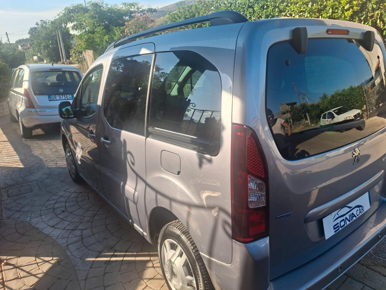Peugeot Partner Tepee BlueHDi 100 Active 5 posti