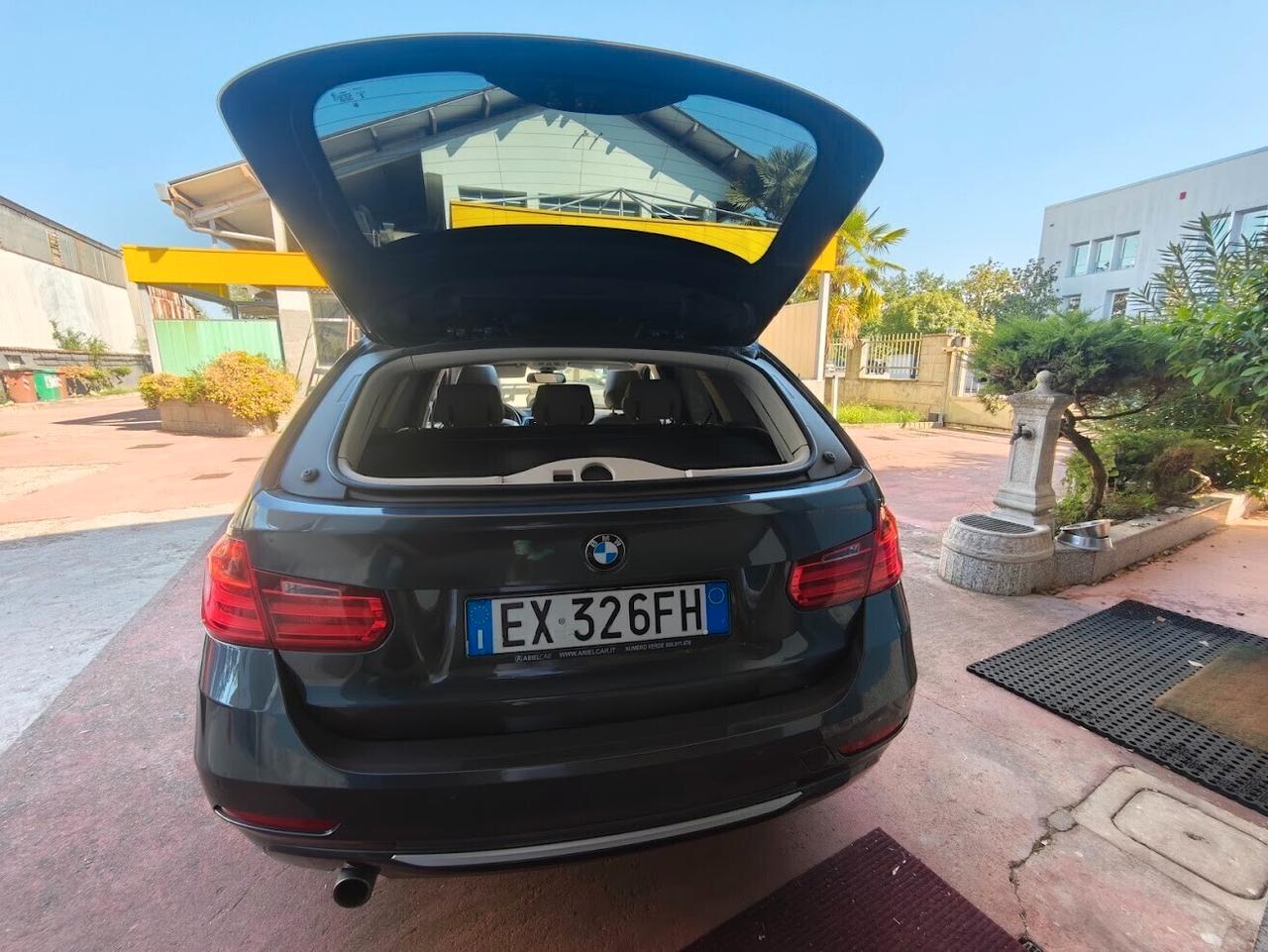 320d xDrive Luxury AUTO DA VETRINA PREZZO SOTTOCOSTO!!!!!!!