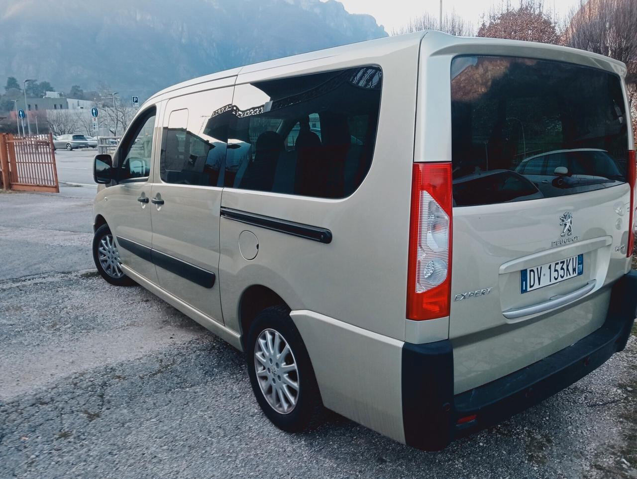 Peugeot Expert Tepee 2.0 HDi 136CV FAP PC Comfort 9P