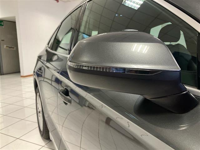 AUDI Q5 Sportback 40 2.0 TDI mHEV 12V S line quattro S