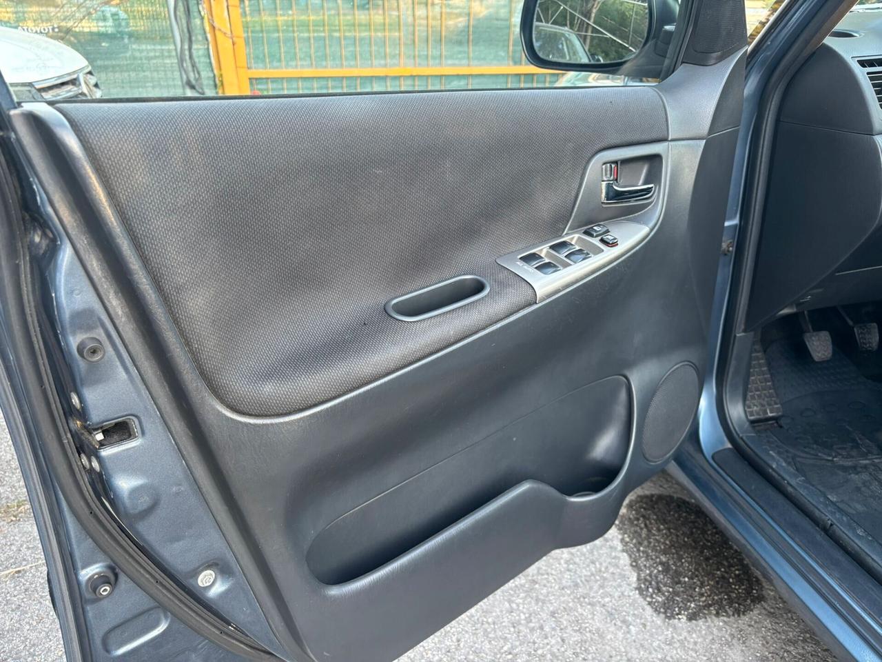 Toyota Corolla Verso 2.0 tdi D-4D OK Neopatentati