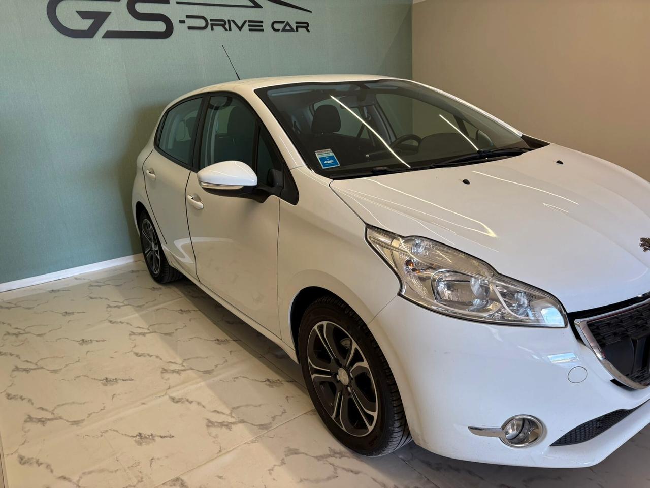 Peugeot 208 1.2 VTi 82 CV 5 porte Allure