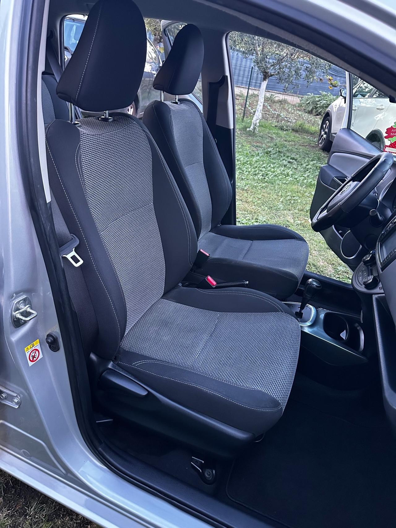 Toyota Yaris 1.5 Hybrid 5 porte Active