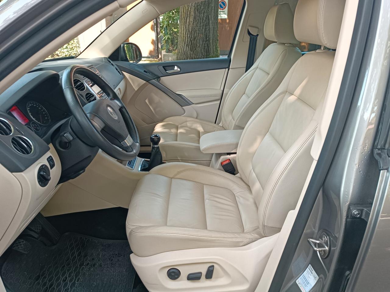 Tiguan 1.4 16V TSI Sport & Style (18°)----km 89900 unipr------