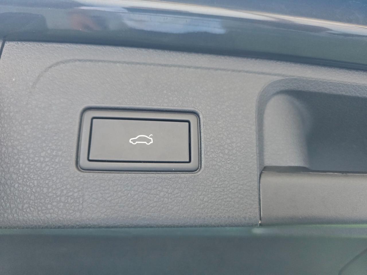 VW Passat Variant 2.0 TDI 150CV -2022