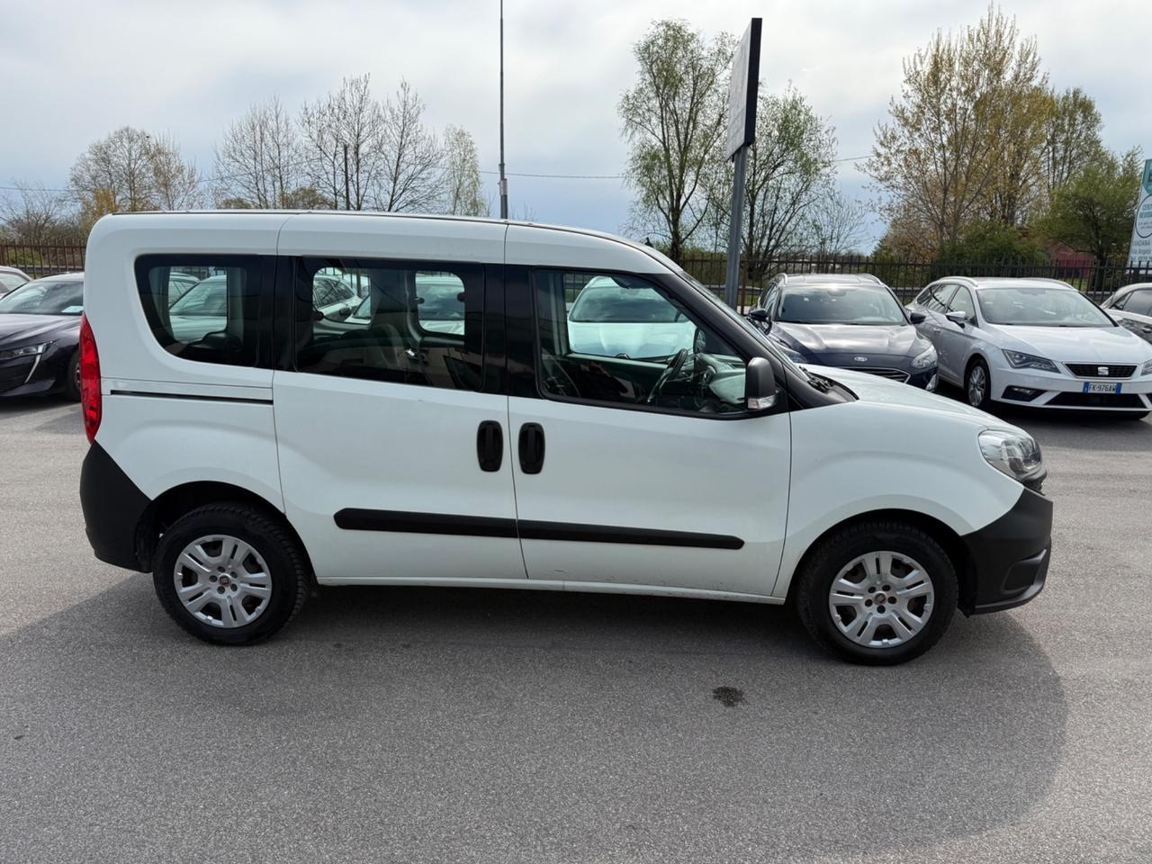 Fiat Doblo 1.3 95 cv 5 POSTI