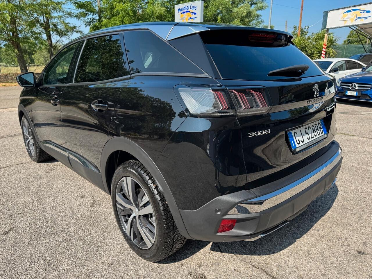 Peugeot 3008 BlueHDi 130 S&S EAT8 Allure