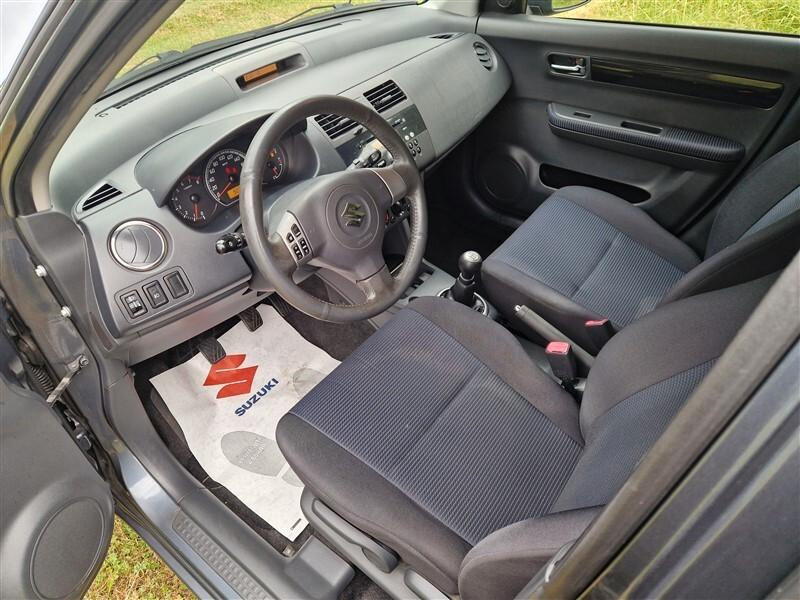 Suzuki Swift 1.3 4x4 5p. GL