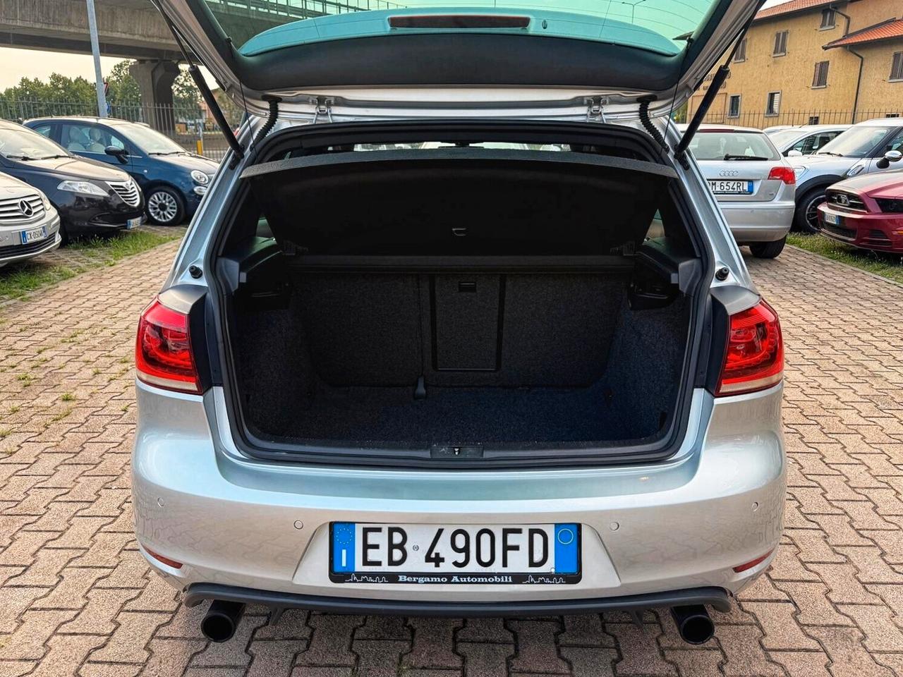 Volkswagen Golf GTI 2.0 TSI DSG 3p.