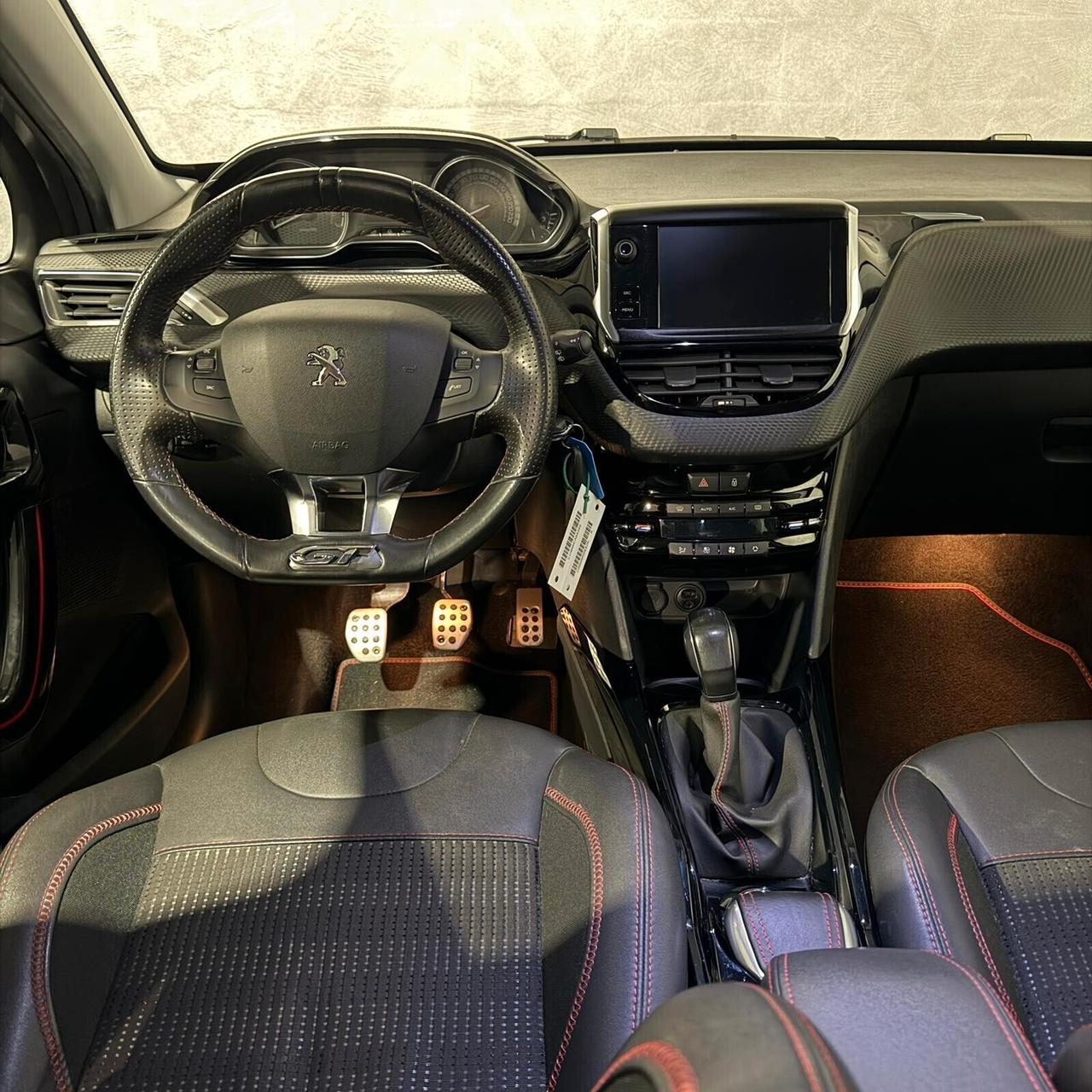 Peugeot 2008 1.2 BENZINA GT-LINE NEOPATENTATI+PELLE+RETROCAMERA