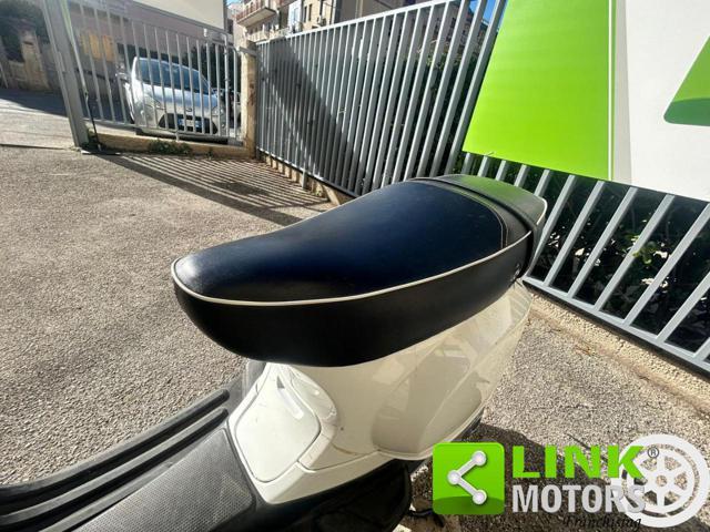 VESPA S 125 .