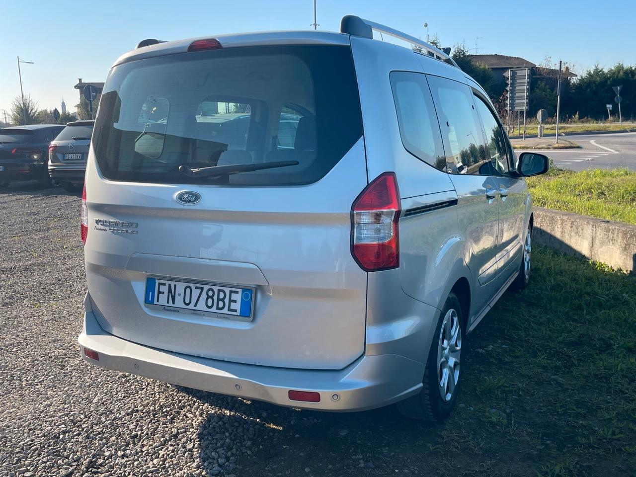 Ford Tourneo Courier 1.5 TDCI 75 CV Plus