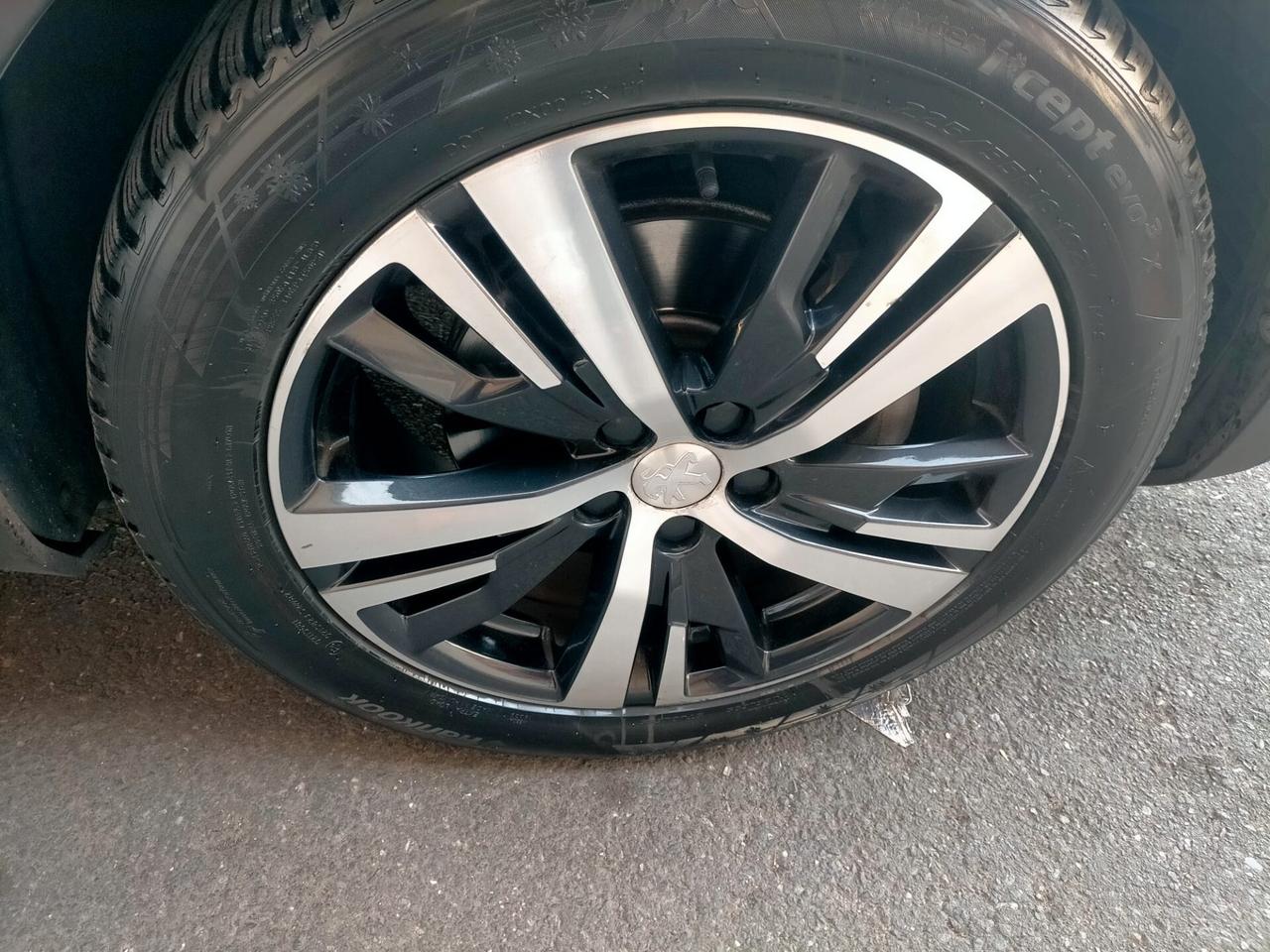 Peugeot 3008 BlueHDi 130 S&S Allure