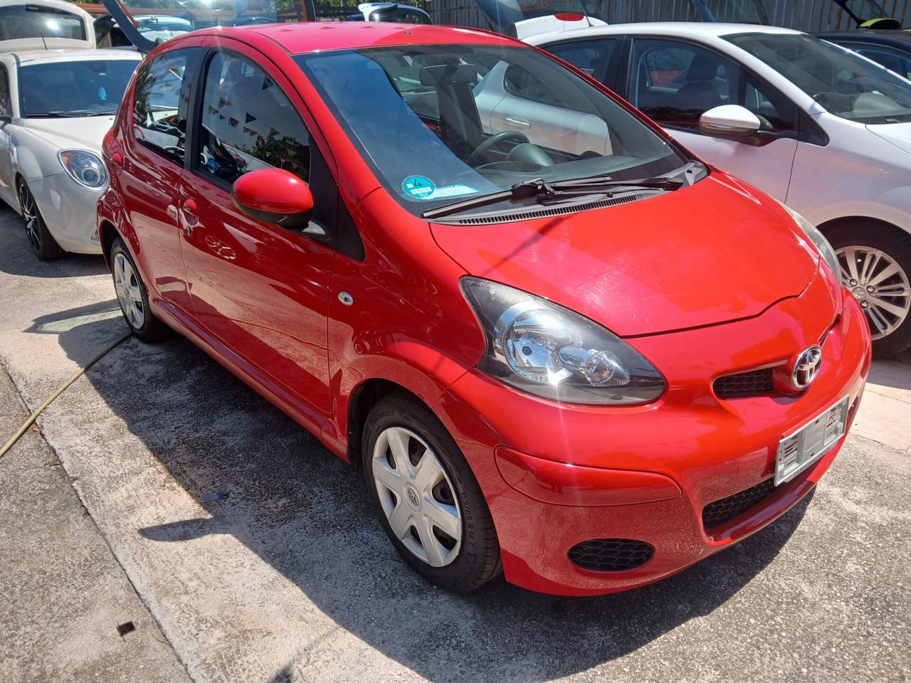 Toyota Aygo 1.0 VVT-i 69 CV 5 porte x-cool