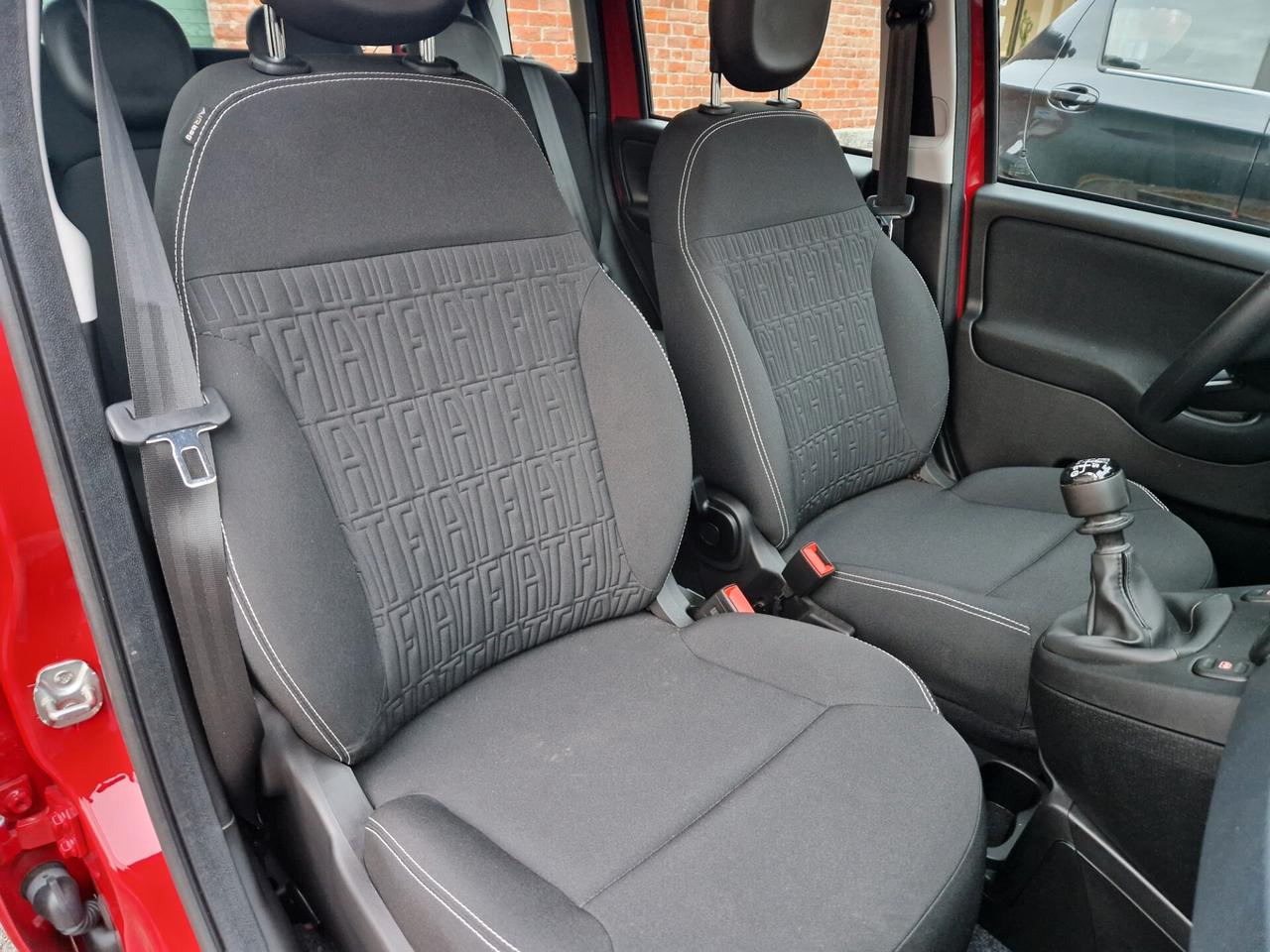 Fiat Panda hybrid 1.0 70CV "SOLO 700 km" Bluetooth, Sensori p