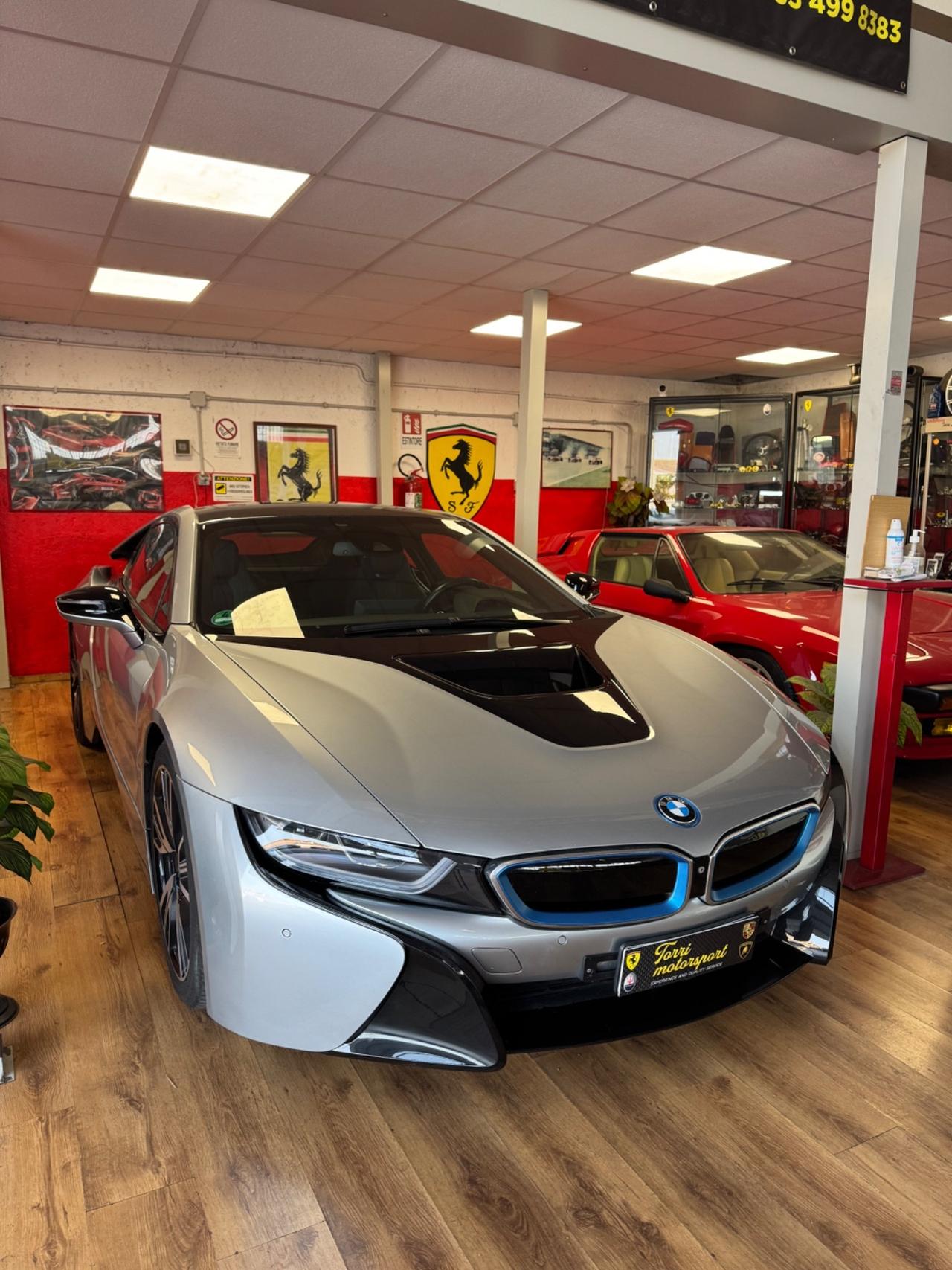Bmw i8 ufficiale BMW PERMUTE