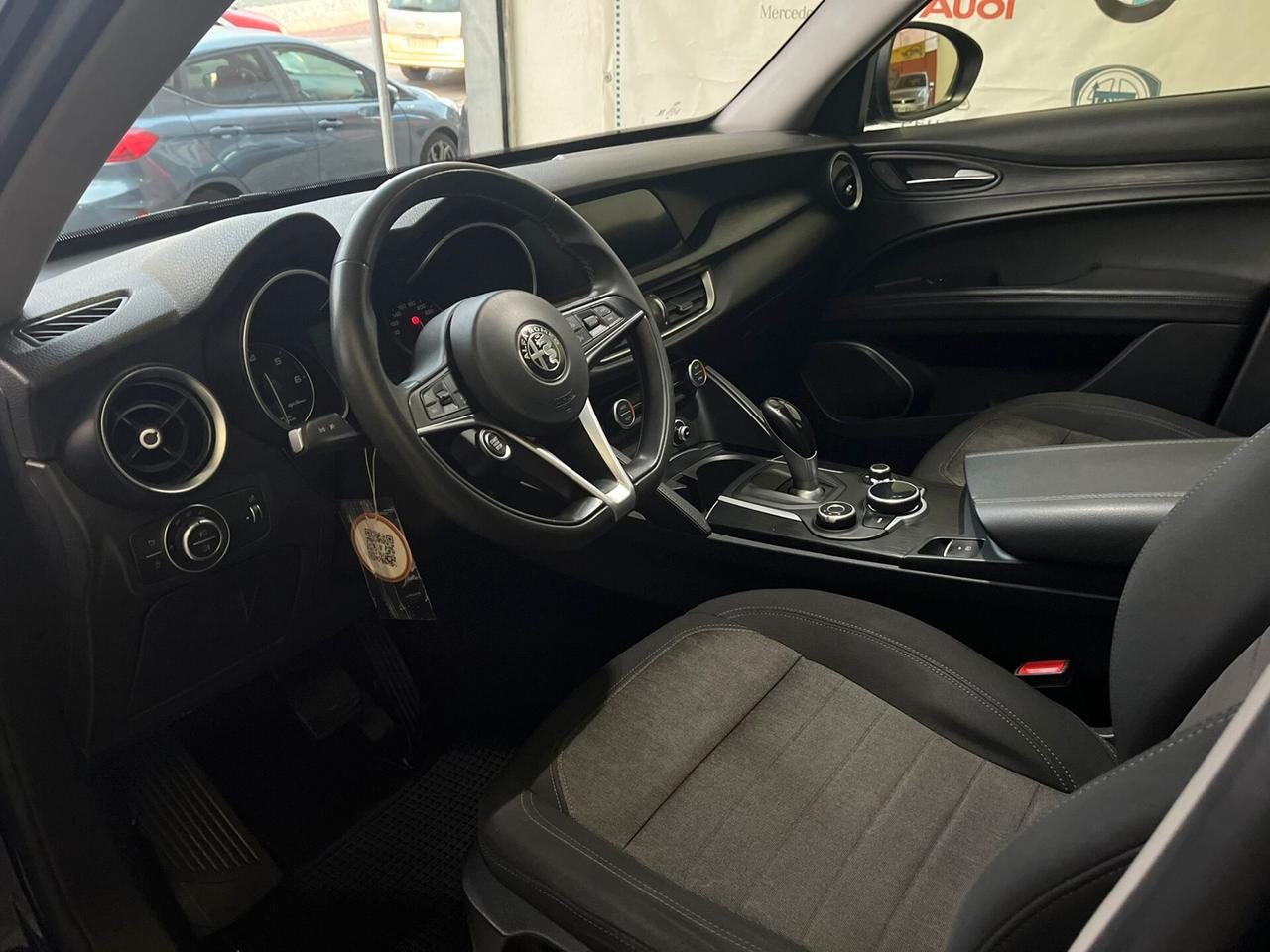 Alfa Romeo Stelvio 2.2 180 CV AT8 Q4 Executive