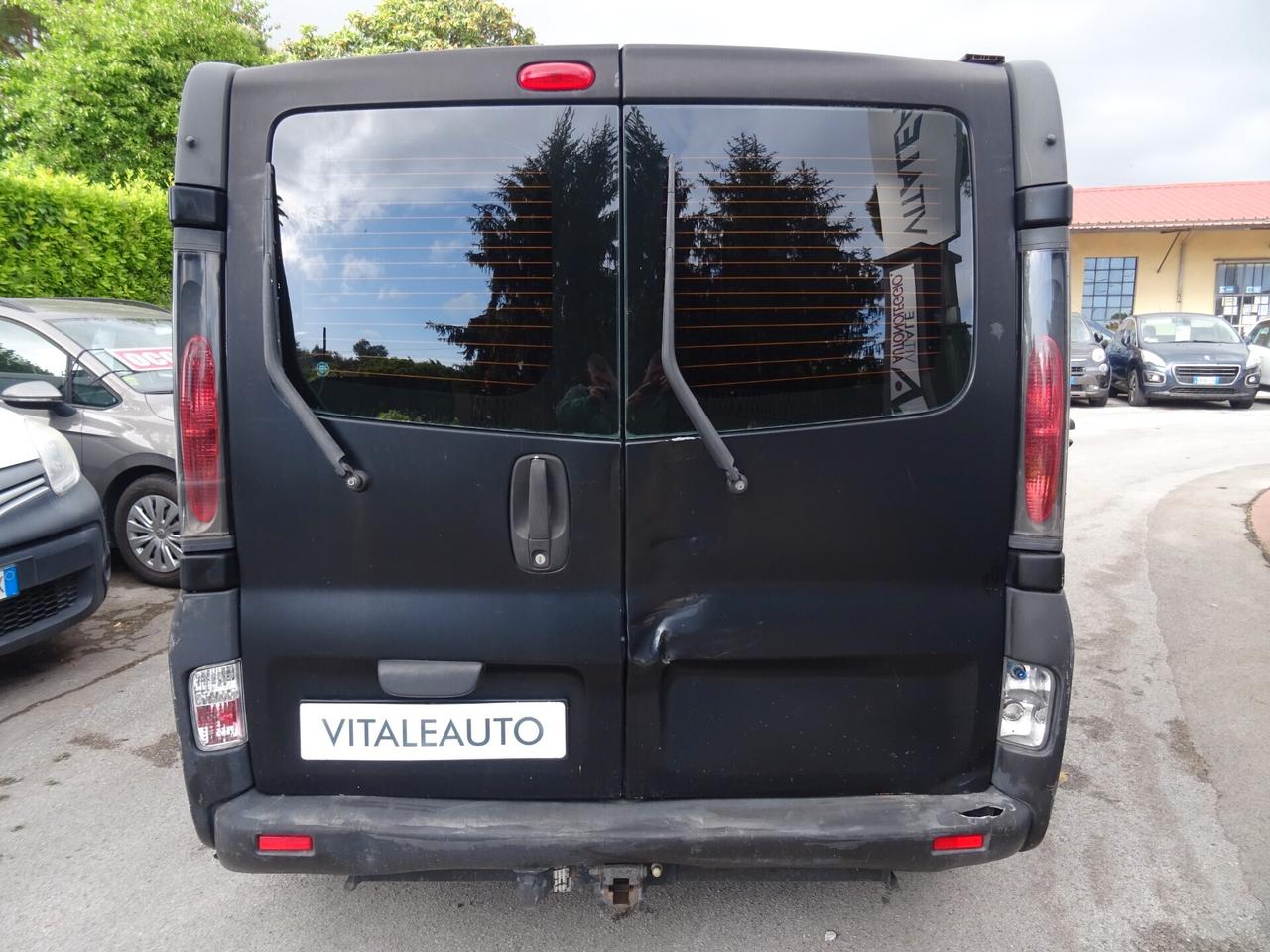 Nissan Primastar 1.9 dCi/100 GANCIO DI TRAINO