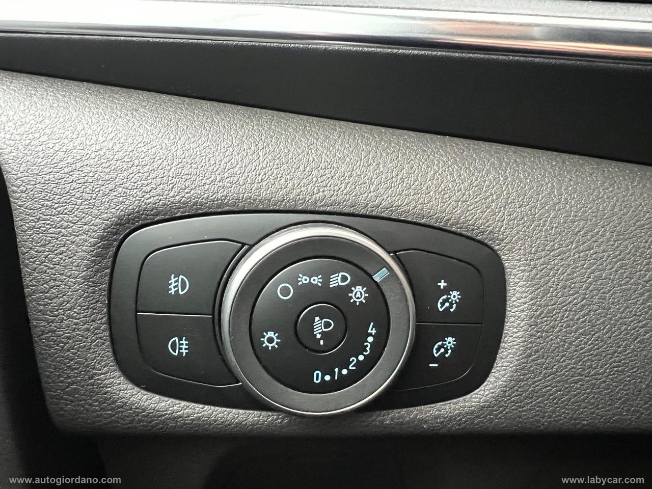 FORD Tourneo Custom 310 2.0 TDCi 130 PC Tit.