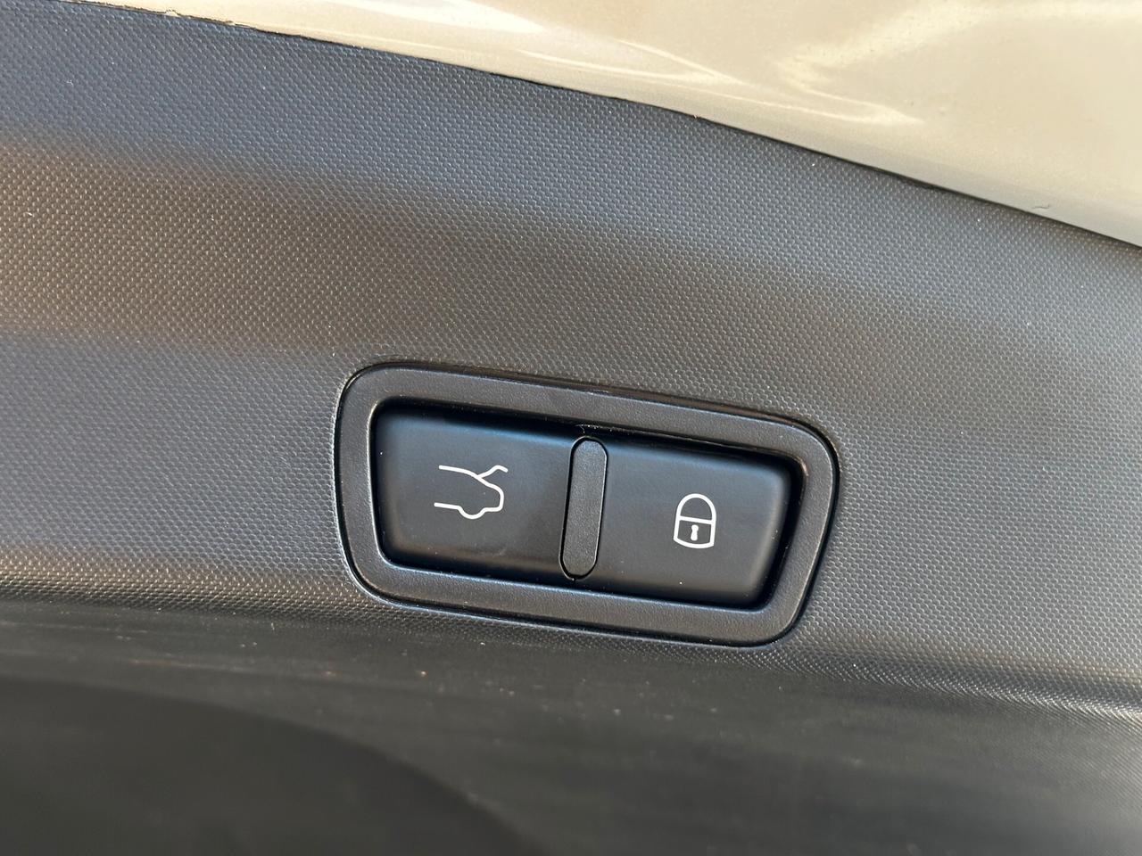 Alfa Romeo Stelvio 2.2 Turbodiesel 160 CV AT8 RWD Sprint