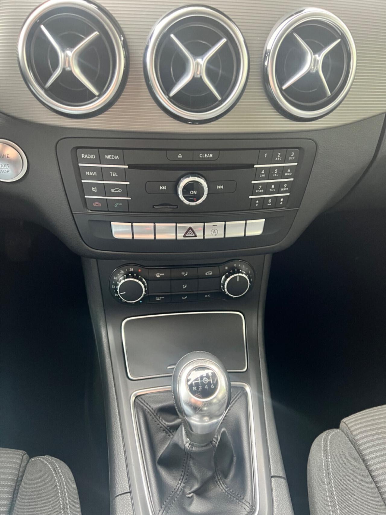 MERCEDES-BENZ B 180 d PREMIUM KM 82.000