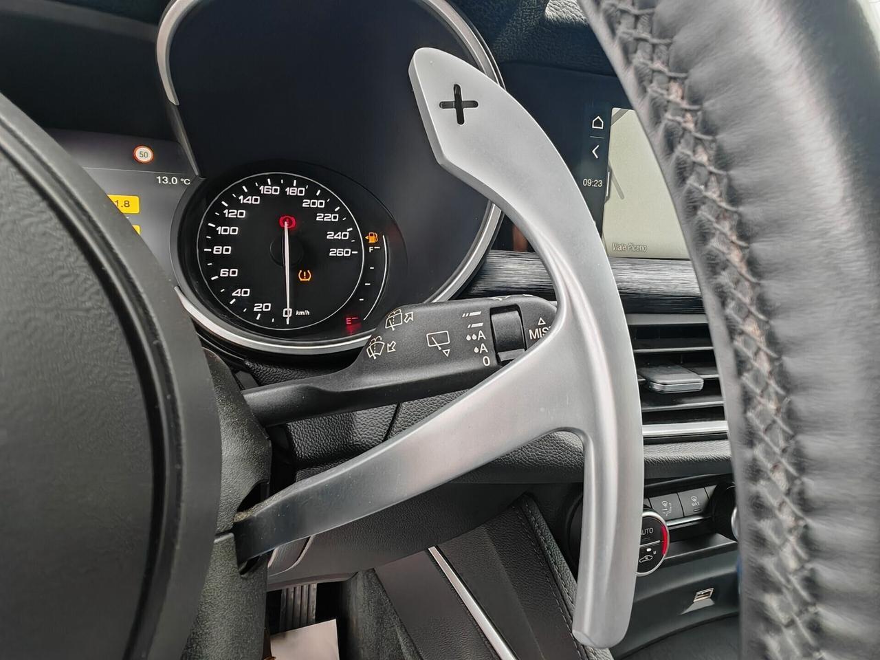 Alfa Romeo Stelvio 2.2 190cv Bleck Edition 2021