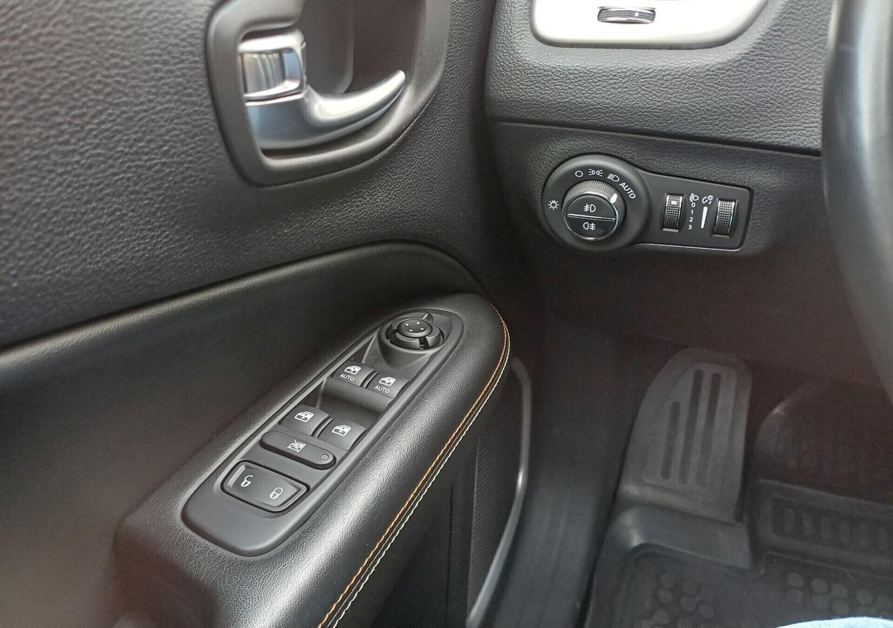 JEEP COMPASS 4X4 2.0 MULTIJET 140cv AT9 LONGITUDE