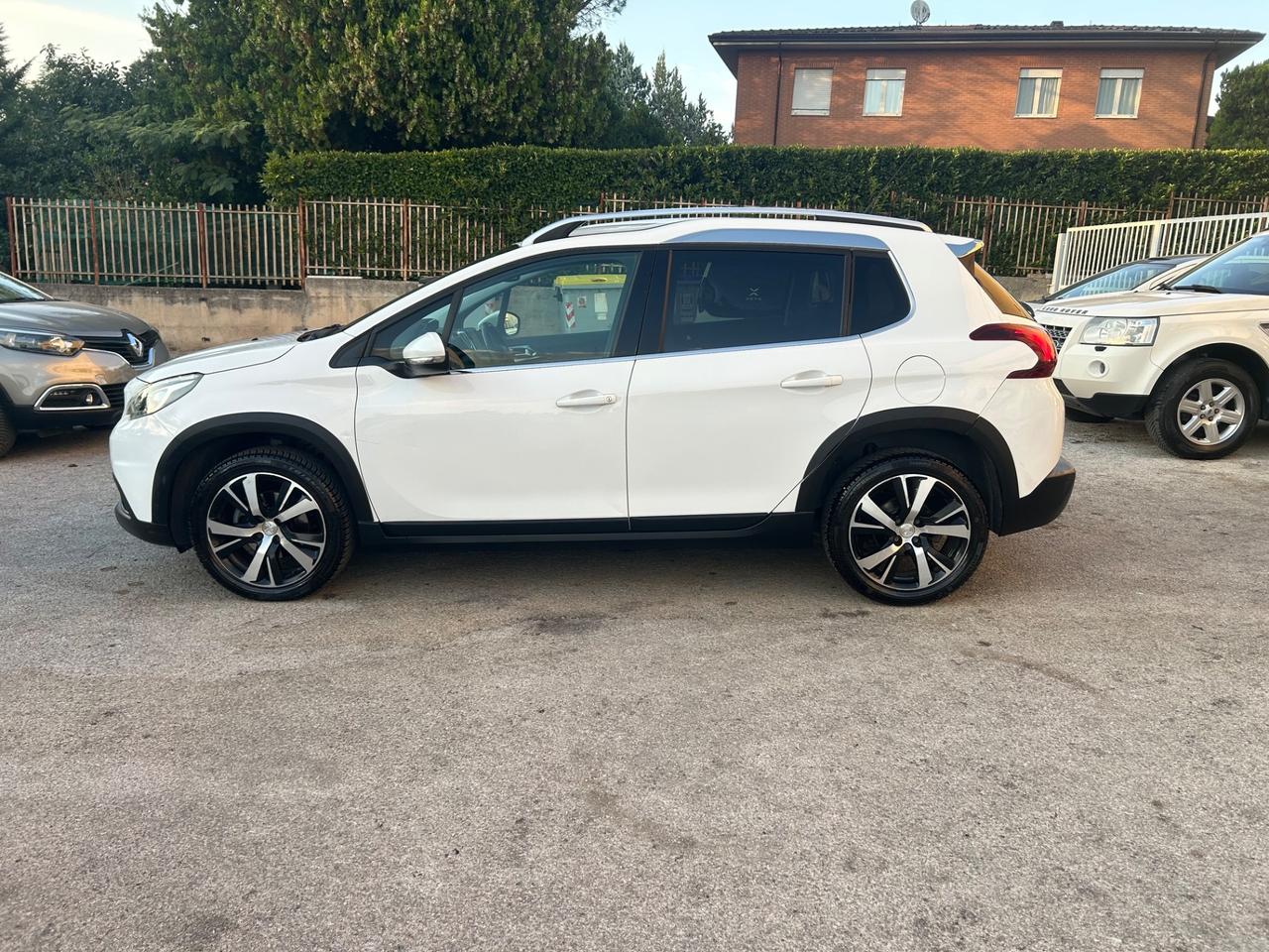 Peugeot 2008 BlueHDi 120 S&S Black Matt Euro6B