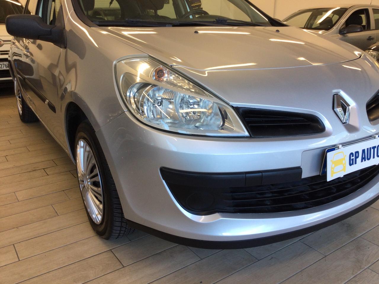 Renault Clio 1.2 16V 5 porte
