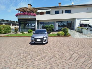 PEUGEOT 208 Hybrid 136 e-DCS6 GT