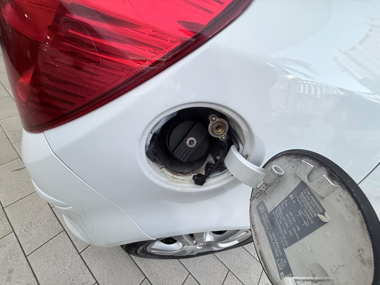 Opel Corsa 1.2 80CV 5 porte GPL-TECH Edition