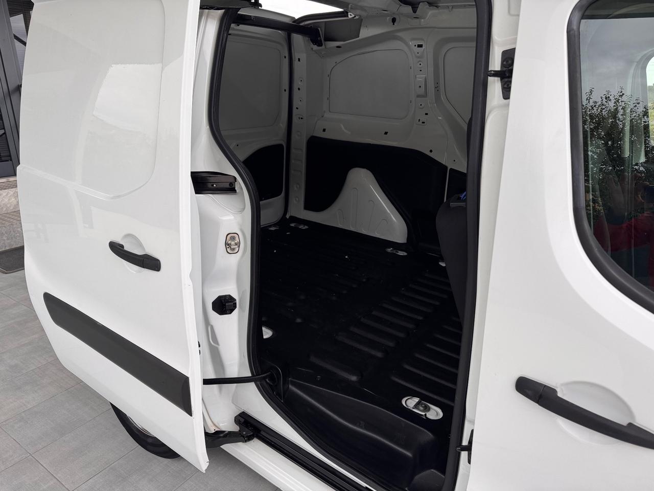 Peugeot Partner BlueHDi 100 Active