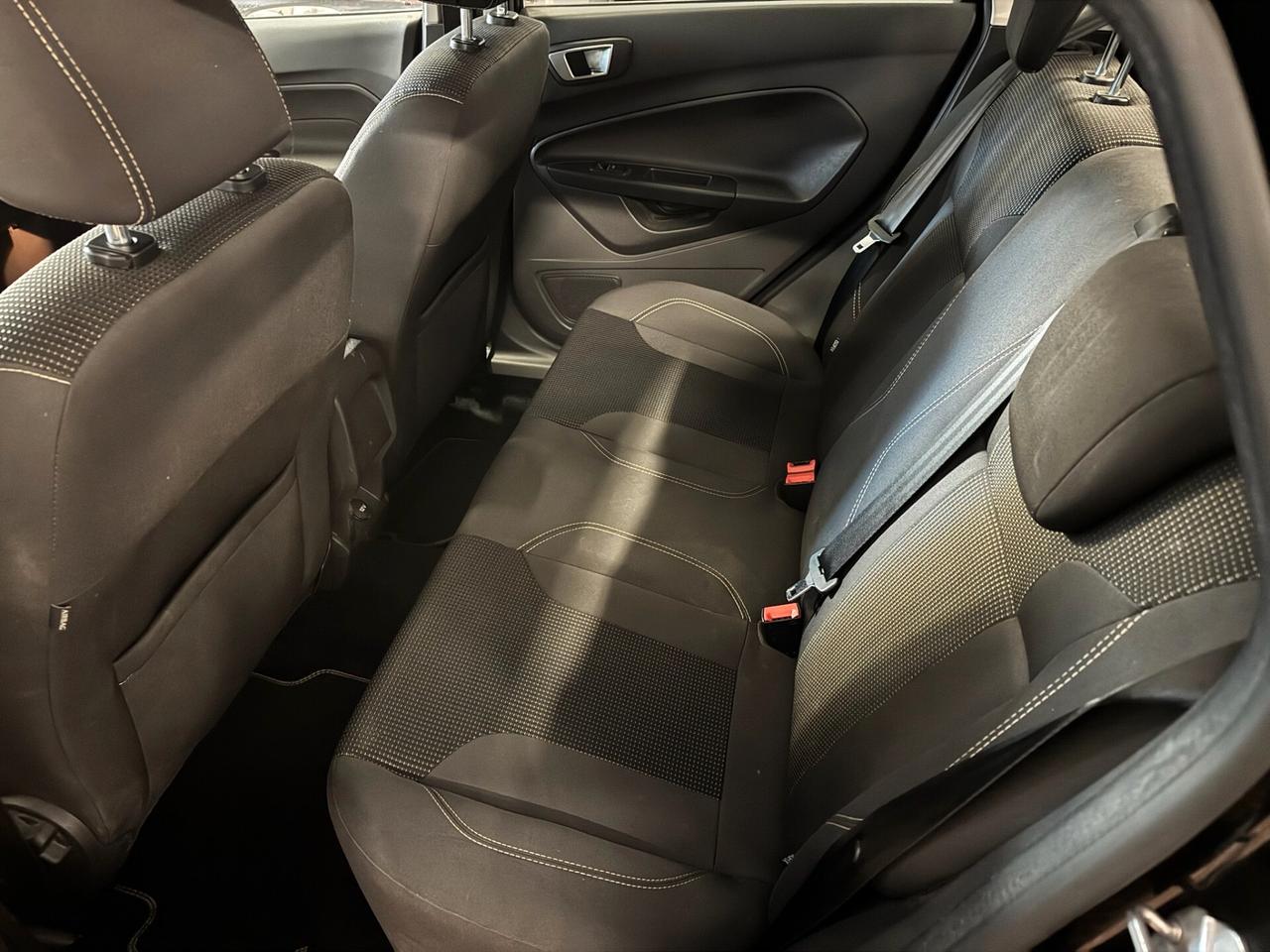 Ford Fiesta 1.2 60CV 5 porte Black & White Edition - UNICO PROPRIETARIO