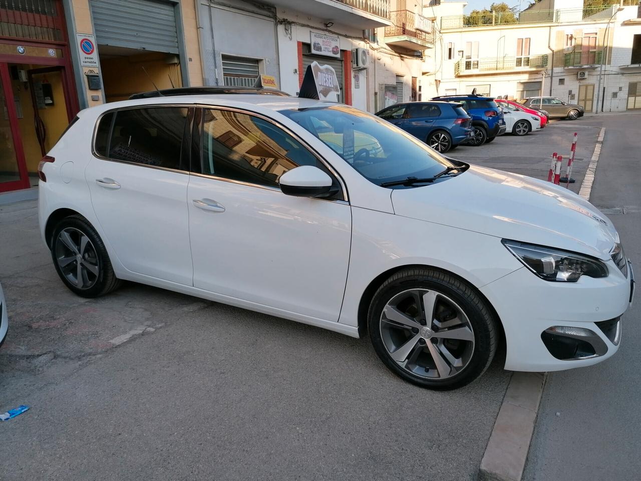 Peugeot 308 1.6 HDI 115 CV ALLURE FULL LED