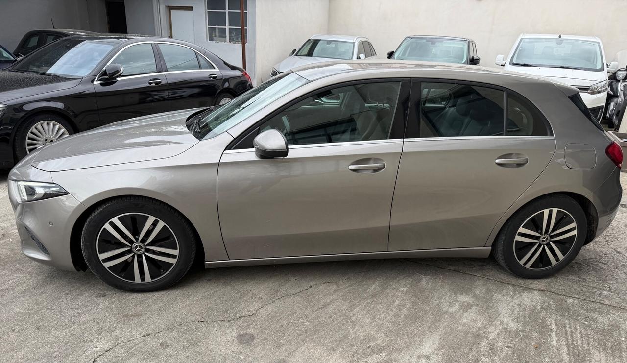 Mercedes-benz A 180 d Automatic Premium ok neopatentato