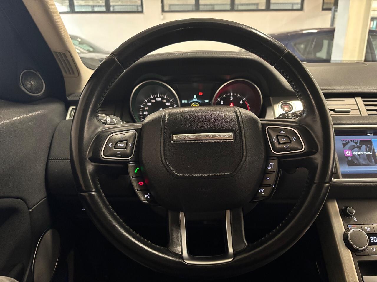 Range Rover Evoque 2.0 TD4 150 CV Pure