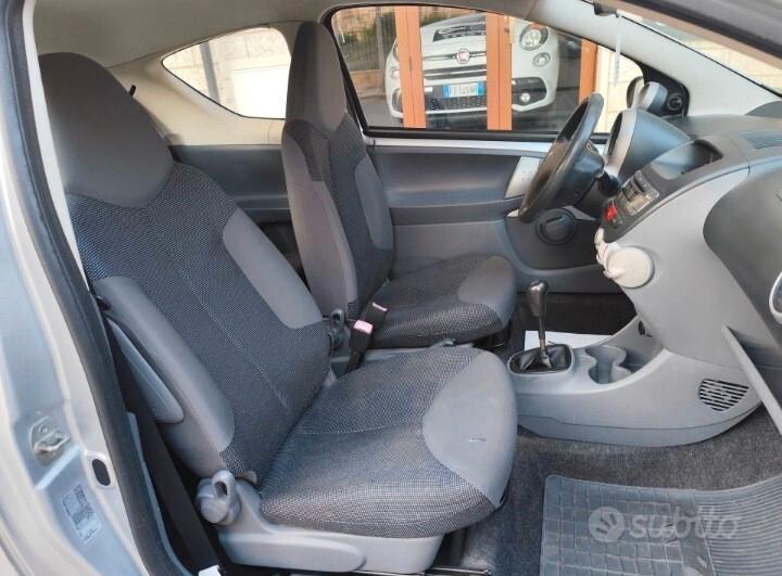 Peugeot 107 1.0 68CV 3p. Plaisir