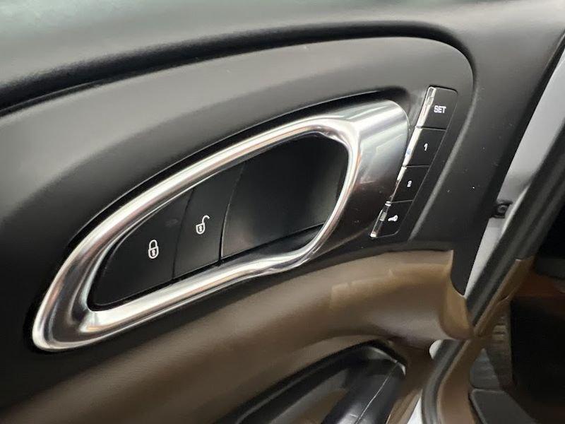 Porsche Cayenne Diesel Platinum Edition 262 CV